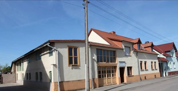 Werkstattgebäude u. Einfamilienhaus in Ditfurt
