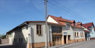 Werkstattgebäude u. Einfamilienhaus in Ditfurt