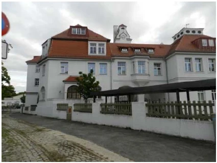 Eigentumswohnung (1 bis 2 Zimmer), Stellplatz in der Parkhalle in Nürnberg — Bild 2