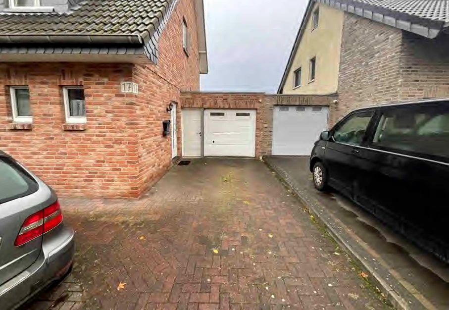 Einfamilienwohnhaus mit Flachdachgarage in Weeze — Bild 3