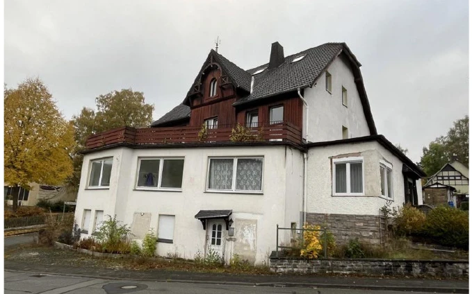 Kfz-Stellplatz, Eigentumswohnung (ab 5 Zimmer) in Marsberg — Bild 3