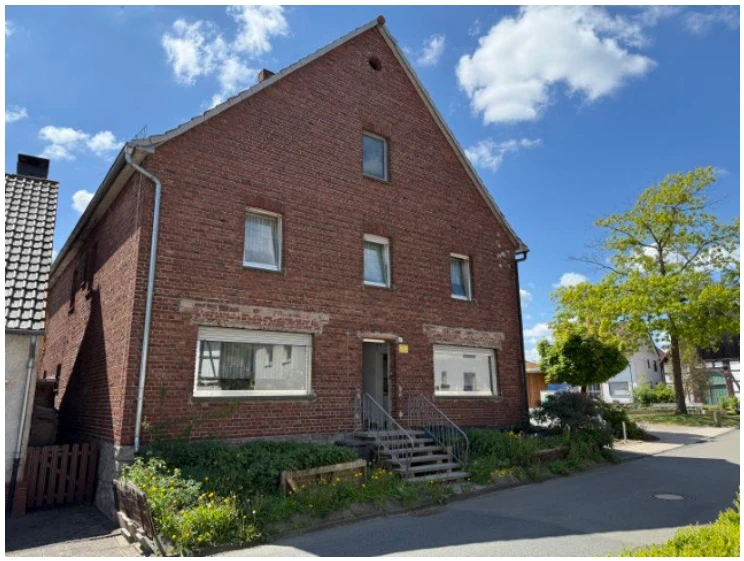 Sonstiges, Mehrfamilienhaus, Einfamilienhaus, diverse land- und forstwirtschaftlich genutzte Grundstücke in Marsberg — Bild 2