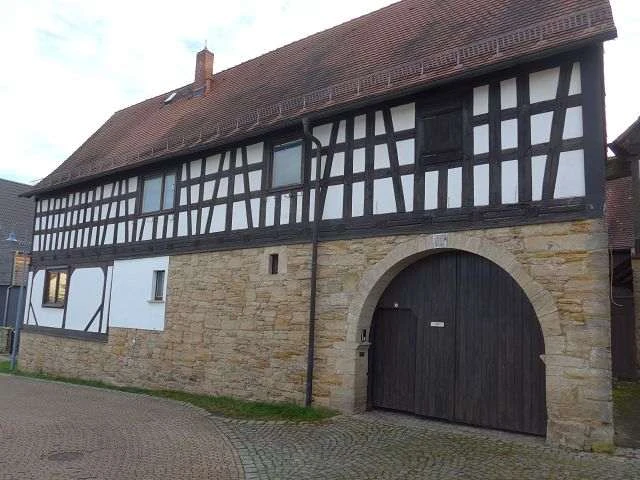 Sonstiges, Vierseitenhof in Eisenberg — Bild 2