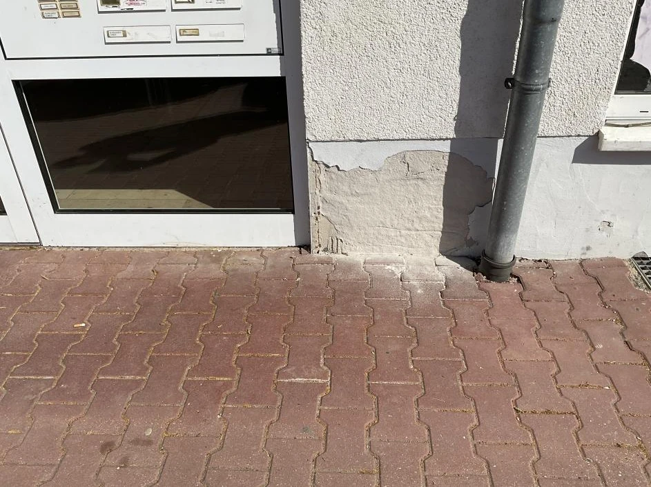 Eigentumswohnung (3 bis 4 Zimmer) in Stadtroda — Bild 2