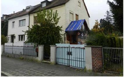 Reiheneckhaus mit Garage in Nürnberg — Bild 3