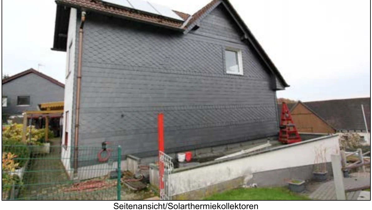 Eigentumswohnung im Erdgeschoss, Zweifamilienhaus, Terasse, Kellerräume in Attendorn — Bild 3