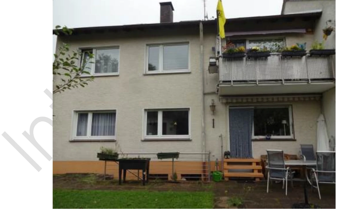 Zweifamilienhaus, Garage und eine Doppelgarage in Sprockhövel — Bild 3