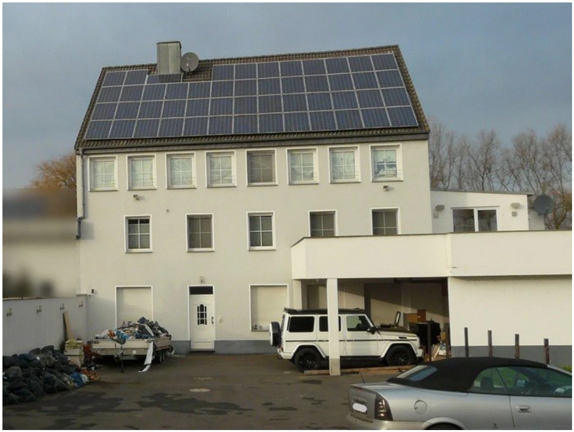 Garage, Gewerbeeinheit (z.B. Laden, Büro), Einfamilienhaus in Lippstadt — Bild 2