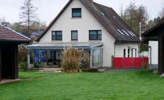 Waldfläche, Einfamilienhaus (Doppelhaushälfte) in Lemgo — Bild 2
