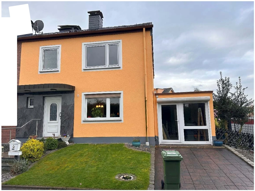 Garage, Doppelhaushälfte in Kamen — Bild 2
