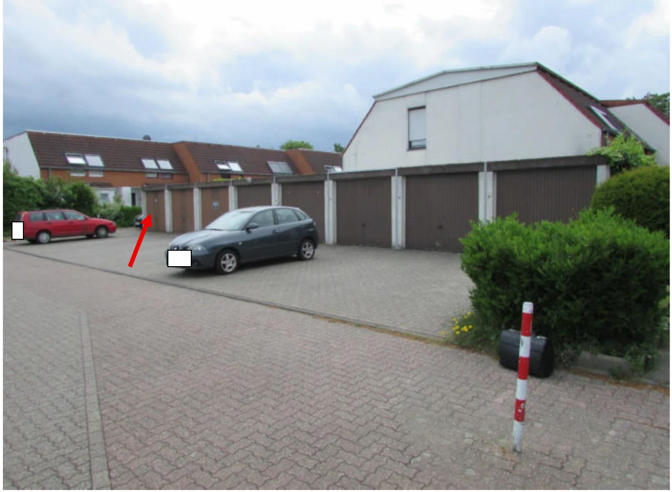 Erbbaurecht und dazugehörige Grundstücke - Reihenhaus - Nutzungsrecht an einer Garage - unbebautes Grundstück in Wesel — Bild 3