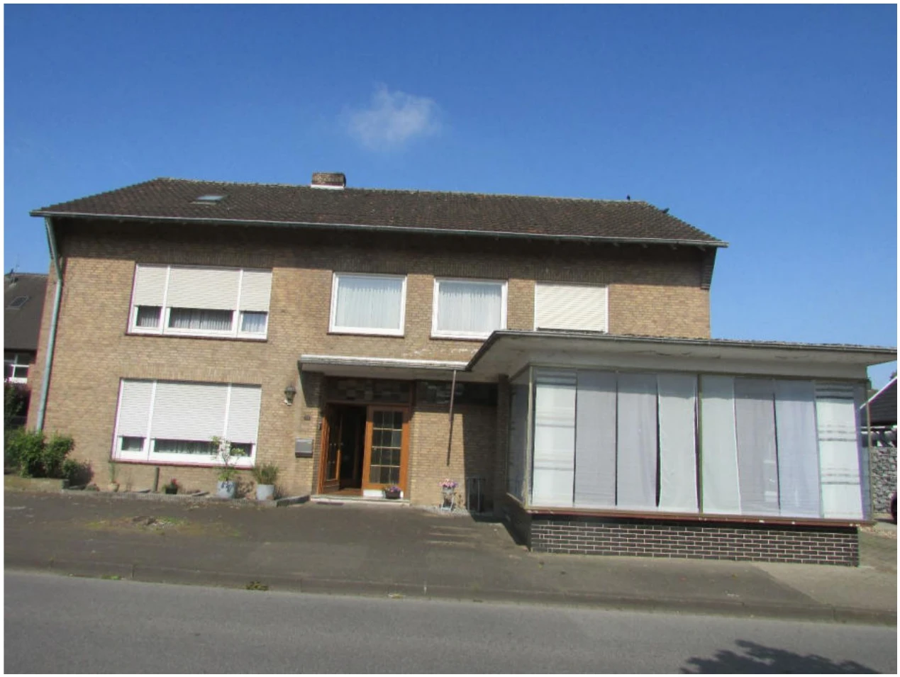 Gewerbeeinheit (z.B. Laden, Büro), Eigentumswohnung im Ober- und Dachgeschoss in Hamminkeln — Bild 2