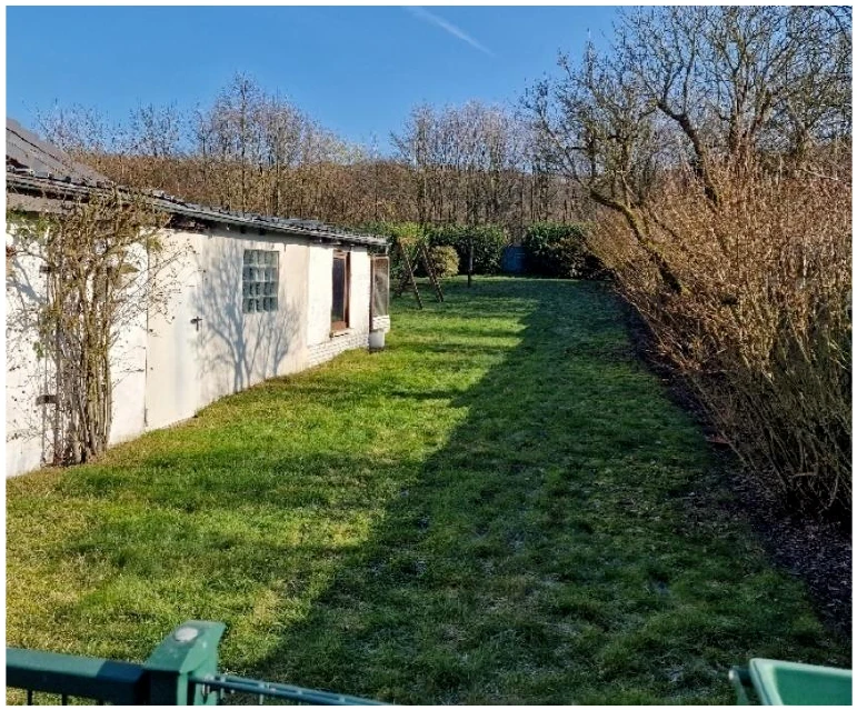 Einfamilienhaus nebst 2 Garagen in Hünxe — Bild 2