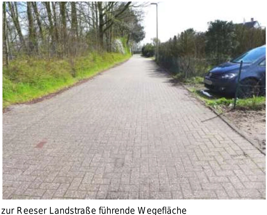 Doppelhaushälfte mit ungenehmigten Anbauten in Wesel — Bild 3