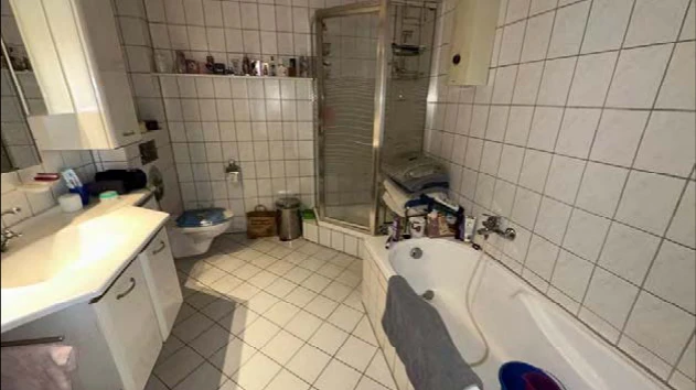 Wohnhaus, Pkw-Doppelgarage und weitere Nebenanlagen in Hünxe — Bild 3