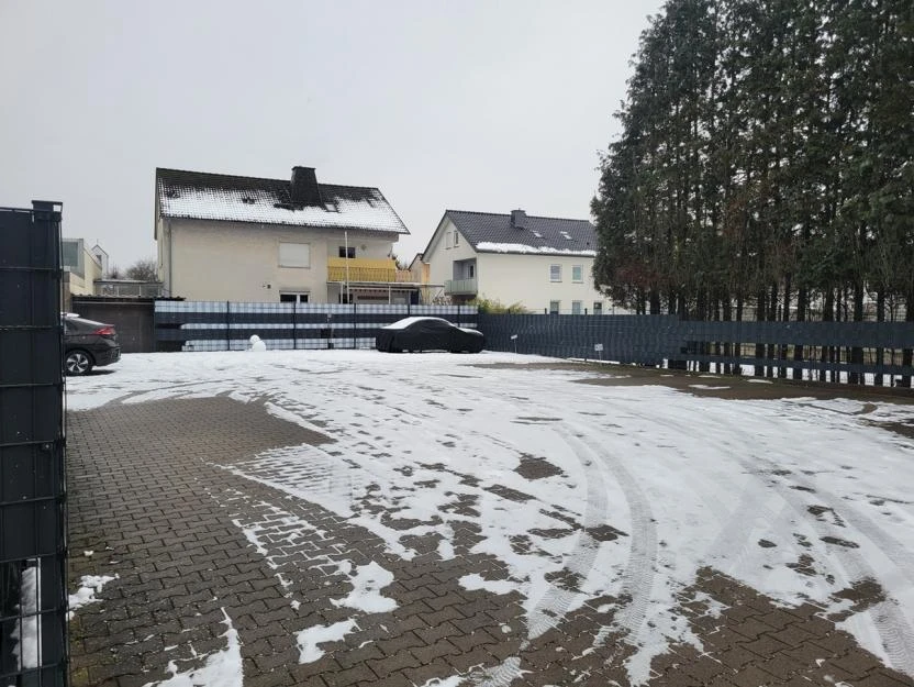 Kfz-Stellplatz, Eigentumswohnung (3 bis 4 Zimmer) in Paderborn — Bild 2