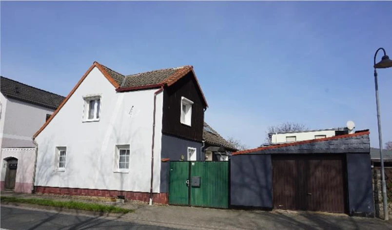 Einfamilienhaus, mit Nebengebäude in Oschersleben