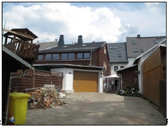 Mehrfamilienhaus in Schlettau — Bild 2