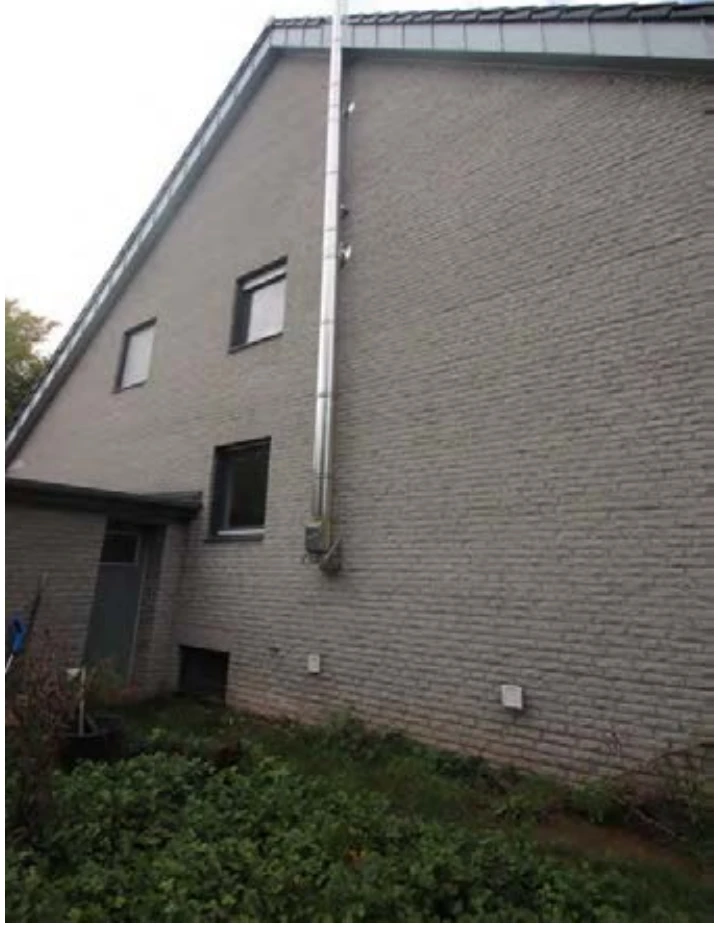 Zweifamilienhaus, Doppelhaushälfte, in nicht fertig gestelltem baulichen Zustand in Grevenbroich — Bild 3