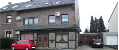 Zweifamilienhaus, Garage, Doppelhaushälfte, rückwärtige Anbauten in Jüchen — Bild 3