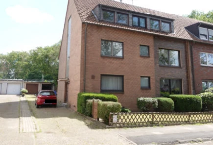 Garage, Mehrfamilienhaus in Oberhausen — Bild 2