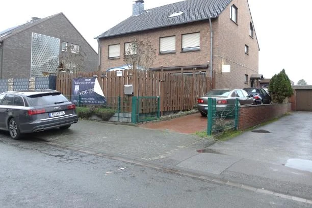 Garage, Doppelhaushälfte in Dorsten