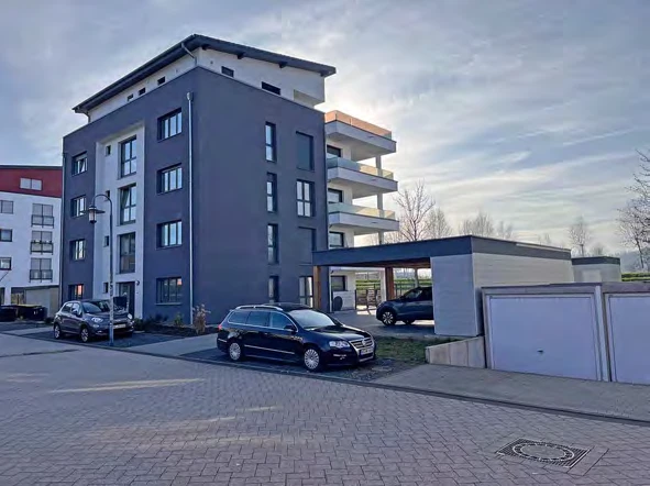Kfz-Stellplatz, Eigentumswohnung (3 bis 4 Zimmer) in Alsdorf