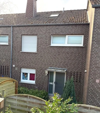 Garage, Reihenhaus in Blomberg