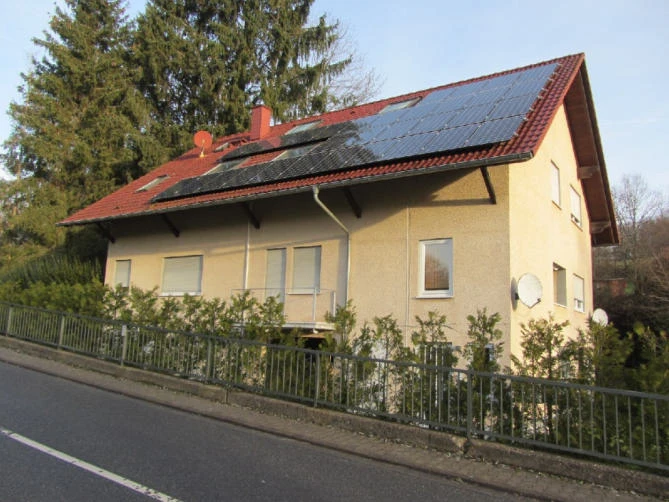 Zweifamilienhaus in Reichelsheim — Bild 2