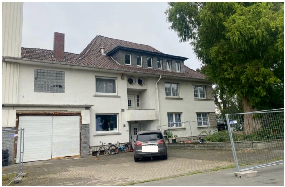 gewerblich genutzte Grundstücke in Lage — Bild 2