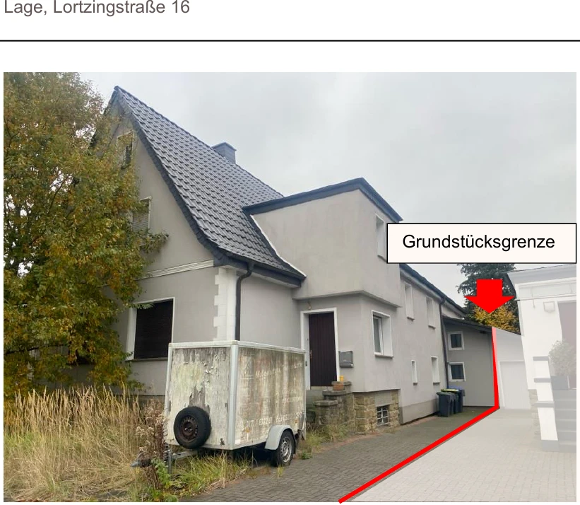 bebaut mit eingeschossigem Wohngebäude mit zweigeschossigem Anbau, ausgebautes Dach in München — Bild 2