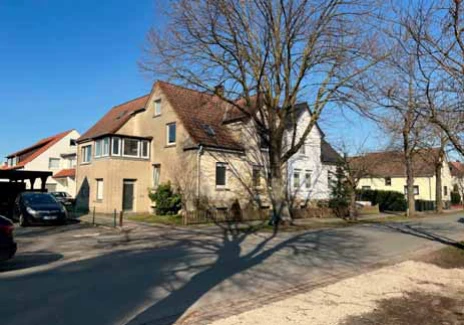 Garage, Doppelhaushälfte in Lage — Bild 2