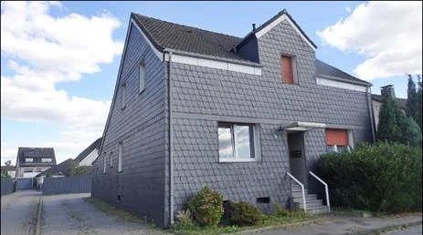Garagenzeile, Dreifamilienhaus in Recklinghausen
