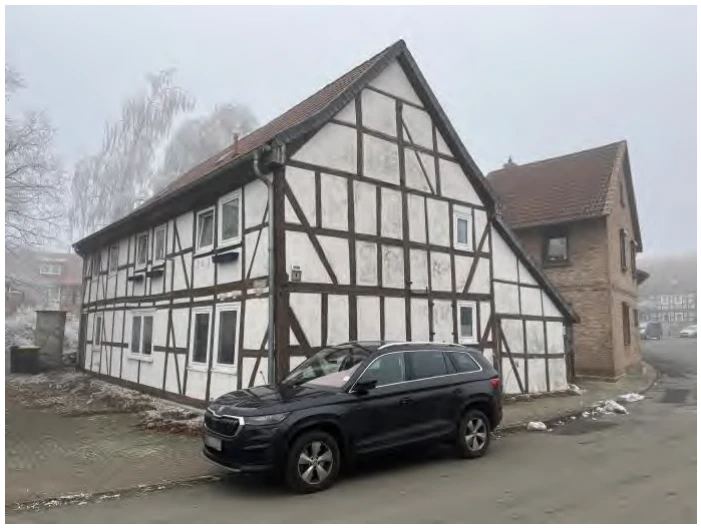 Zweigeschossiges, nicht unterkellertes Zweifamilienhaus mit nicht ausgebautem Dachgeschoss in Remlingen — Bild 3