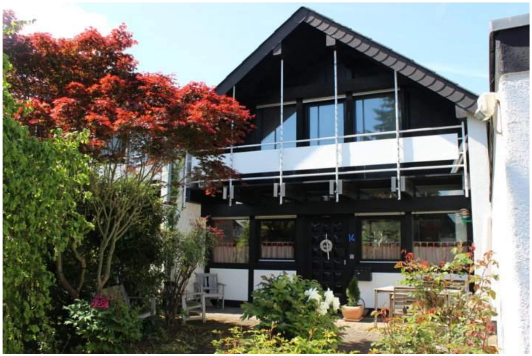 Garage, Einfamilienhaus, Doppelhaushälfte in Alfter — Bild 2