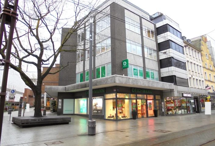 Wohn-/Geschäftshaus in Neuss