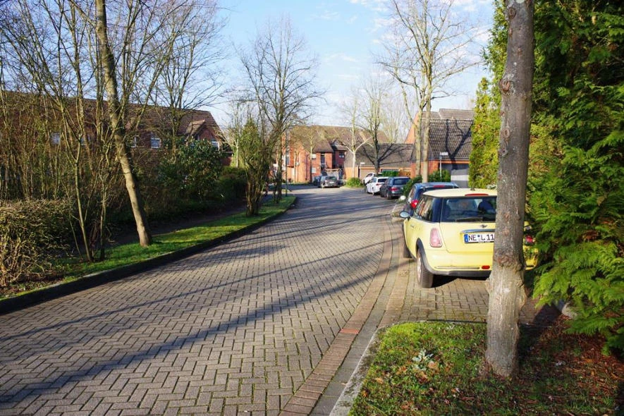 Reihenhaus, Garage in Neuss