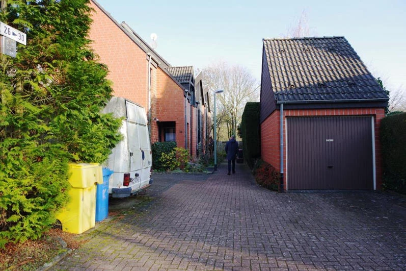 Reihenhaus, Garage in Neuss — Bild 2