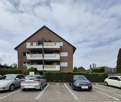 Kfz-Stellplatz, Eigentumswohnung (3 bis 4 Zimmer) in Korschenbroich