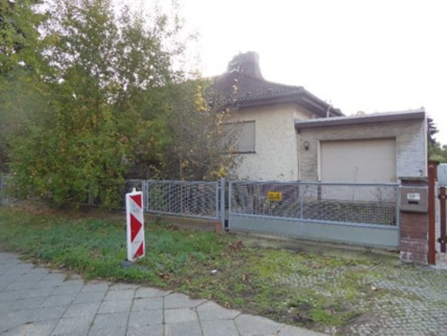 Einfamilienhaus, Garage in Berlin — Bild 2