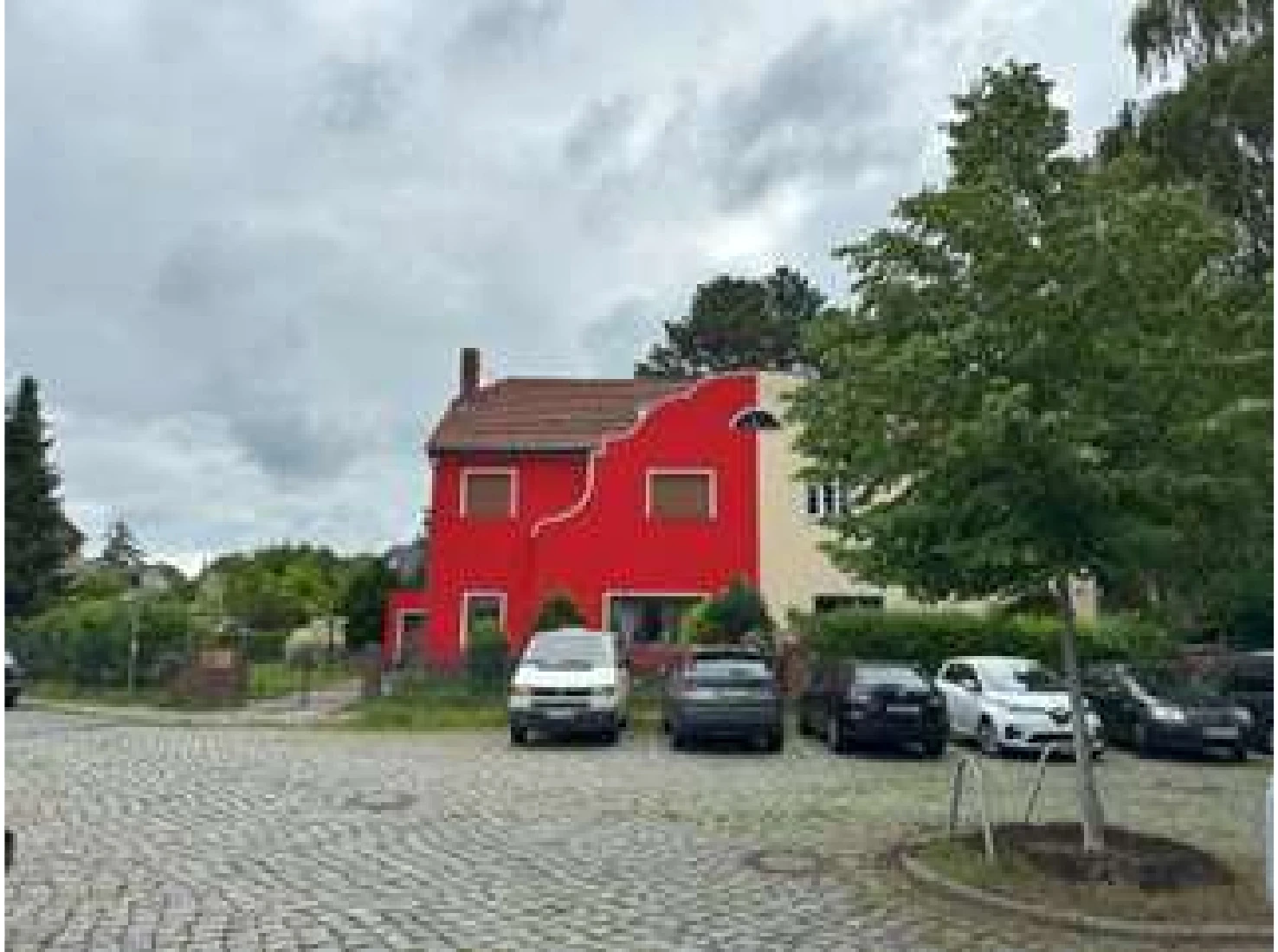 Einfamilienhaus, Garage, aktuell Dreifamilienhaus in Berlin — Bild 2