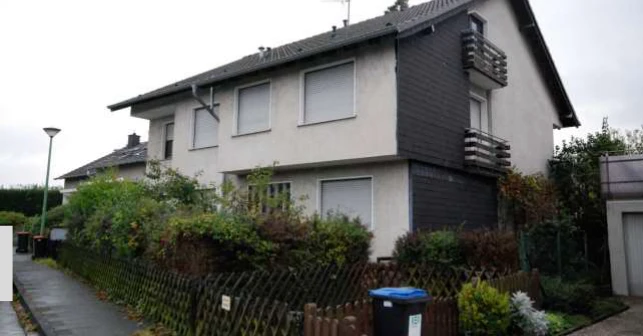 Zweifamilienhaus, Garage, mit Einliegerappartement in Hagen — Bild 2