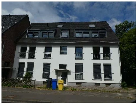 Garage, Eigentumswohnung (3 bis 4 Zimmer) in Neuss — Bild 2