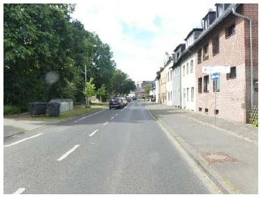 Garage, Eigentumswohnung (3 bis 4 Zimmer) in Neuss — Bild 3