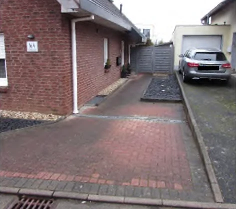 Zweifamilienhaus, Kfz-Stellplatz in Pulheim — Bild 3