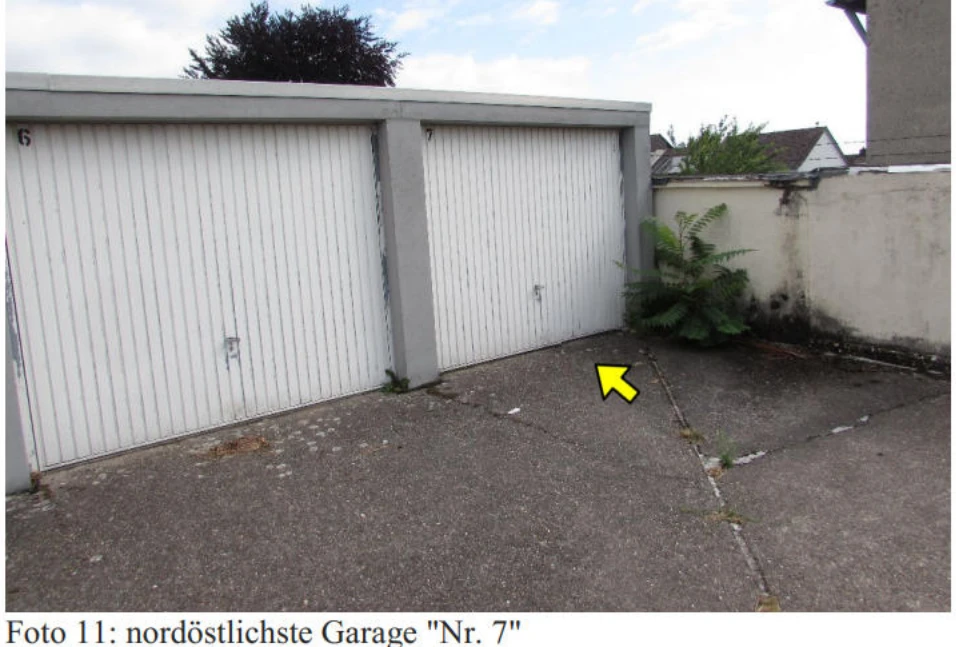 Garage, Zweifamilienhaus in Bedburg — Bild 3