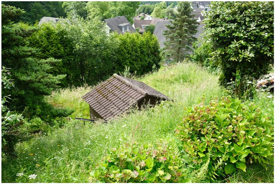Zweifamilienhaus, Doppelgarage, zwei Kfz-Stellplätze in Odenthal — Bild 2