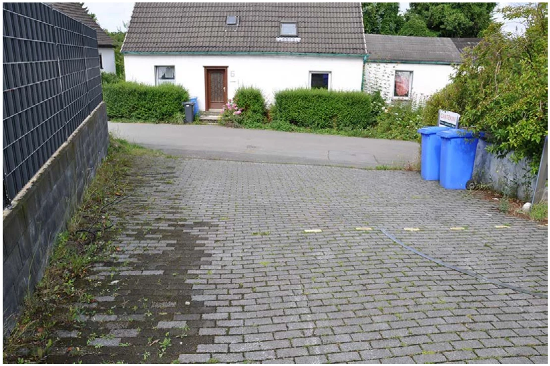 Kfz-Stellplatz, Gewerbeeinheit (z.B. Laden, Büro), Garage, Einfamilienhaus in Wermelskirchen — Bild 3