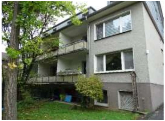 Mehrfamilienhaus, Garagen in Bergisch Gladbach