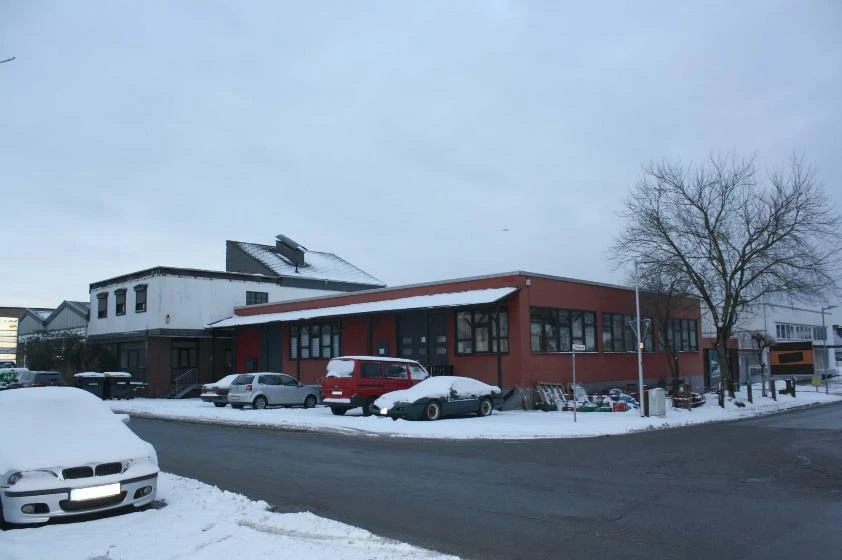 Kfz-Stellplatz, Garage, Gewerbeeinheit (z.B. Laden, Büro) in Monheim am Rhein — Bild 2